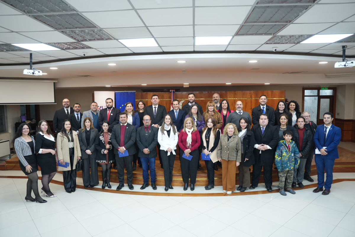 Ministerio de Justicia presenta acciones para reducir el hacinamiento carcelario en conversatorio “+Prisión ¿+Seguridad?”